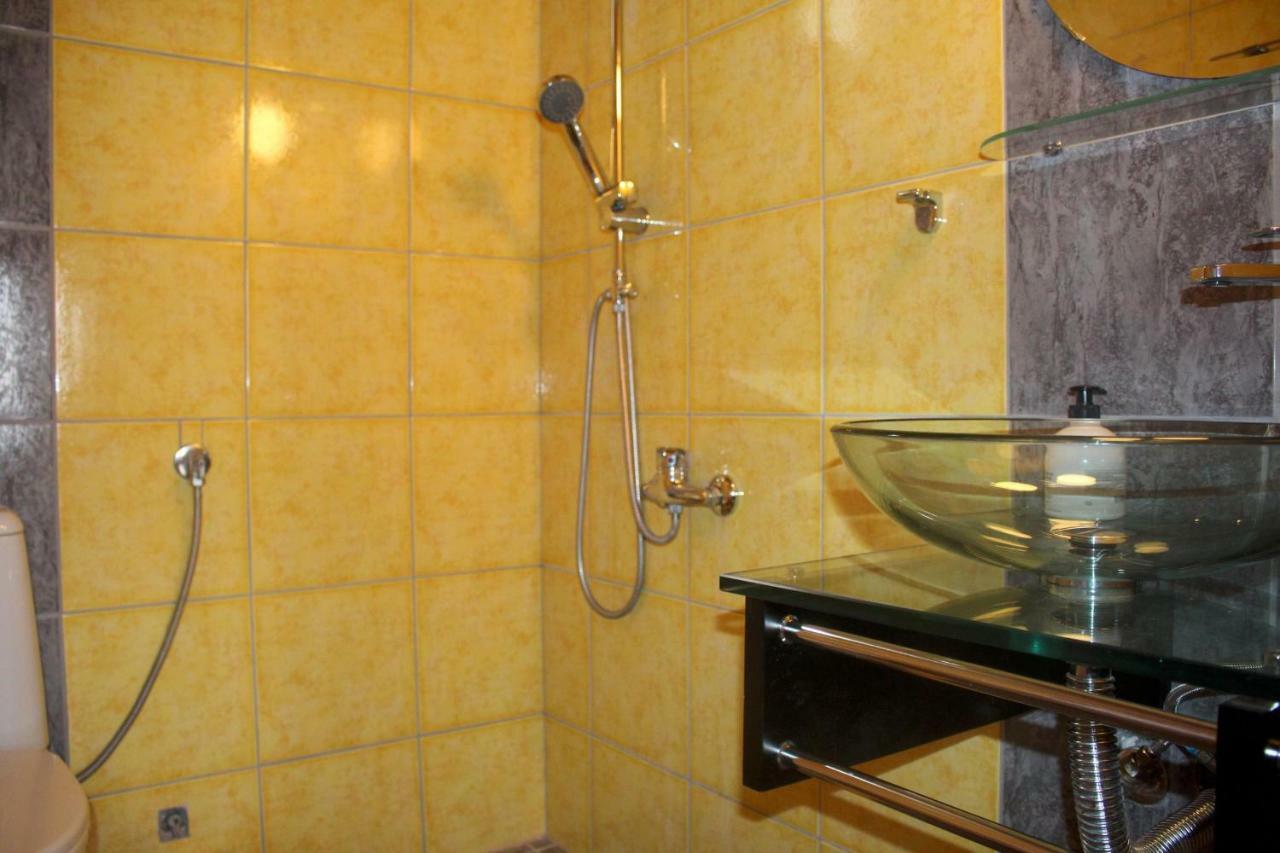 Marema 1 Apartamento Kómboi Exterior foto